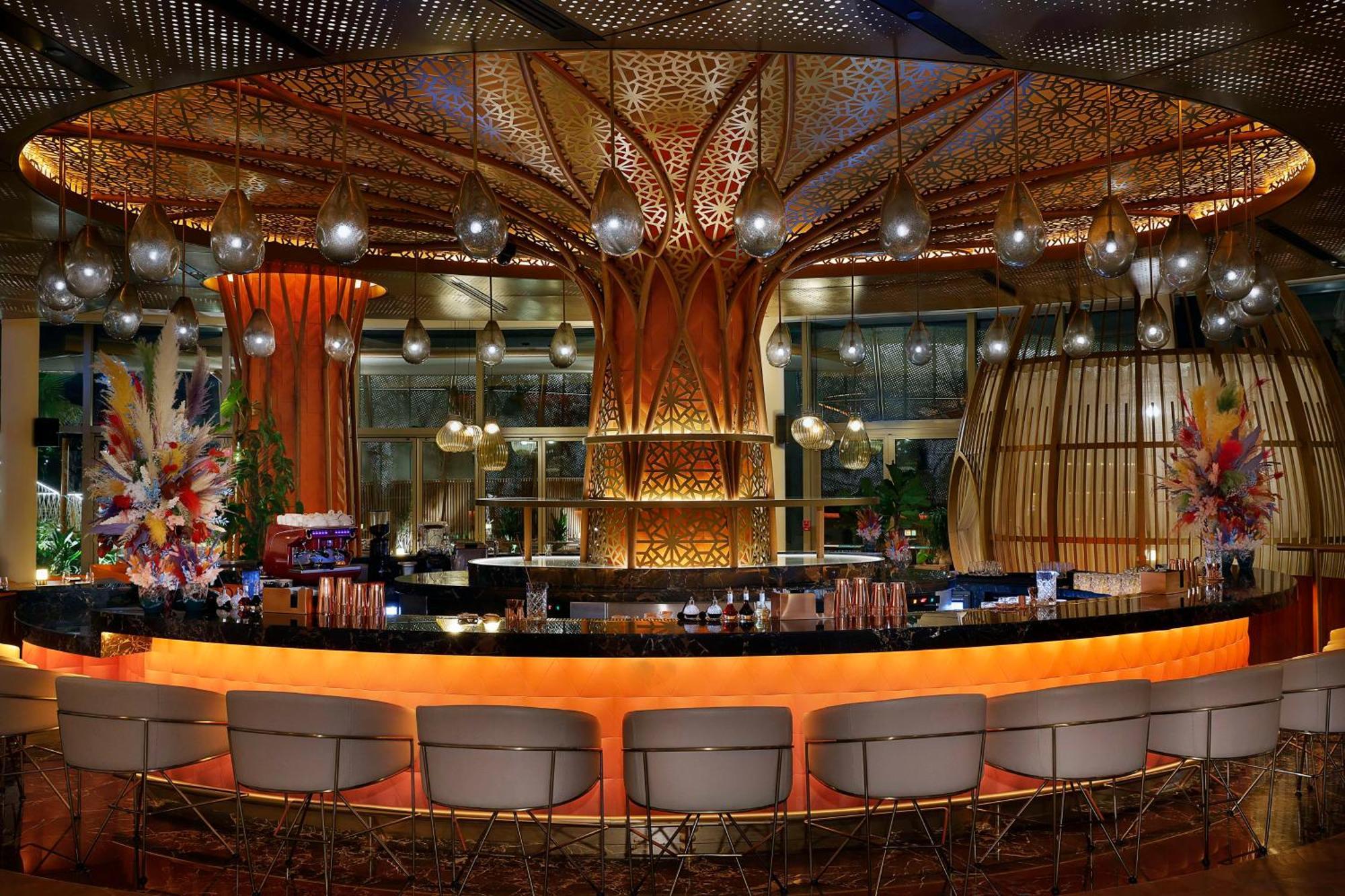 Waldorf Astoria Doha Lusail Екстериор снимка The bar at the lobby