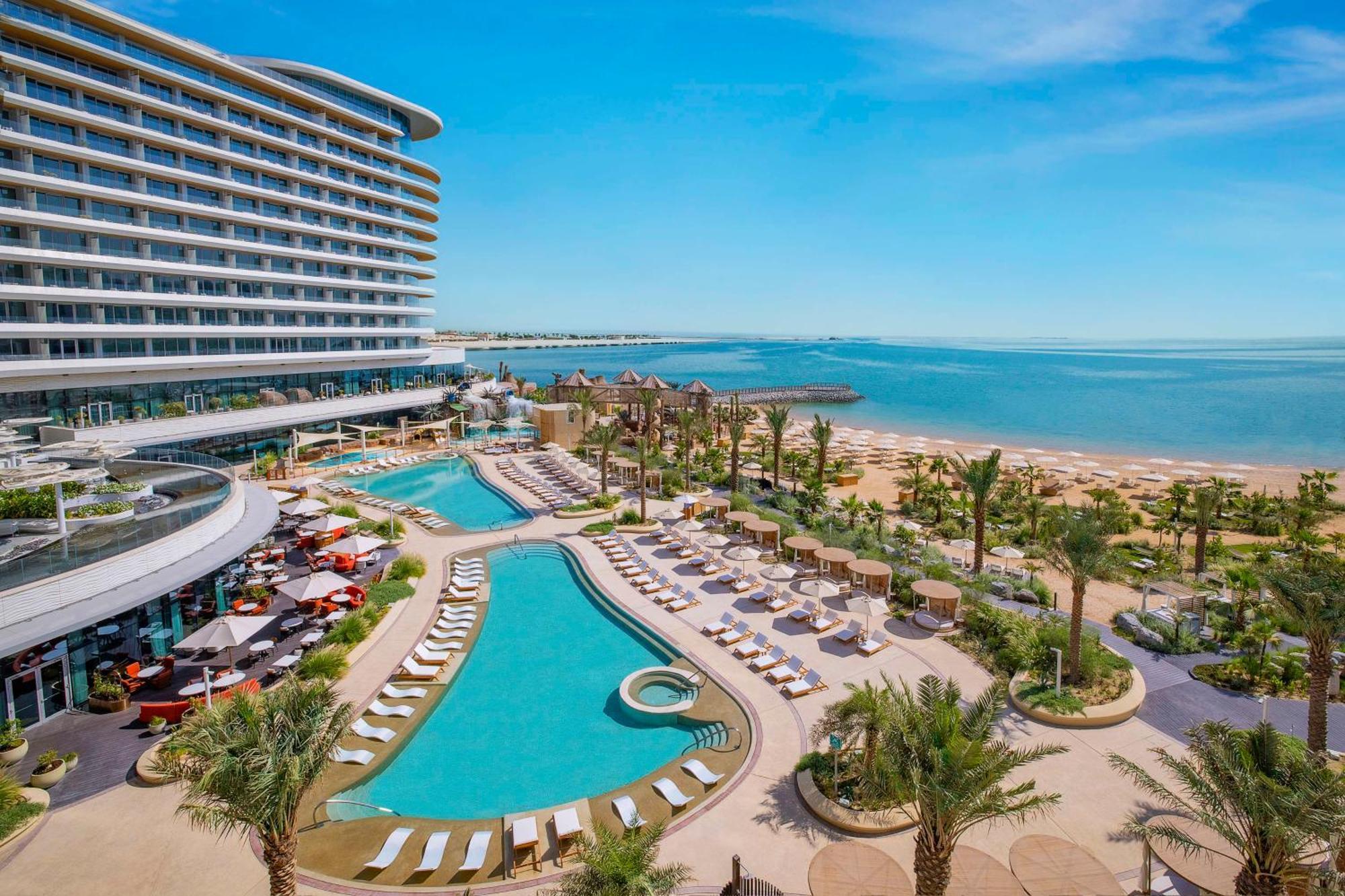 Waldorf Astoria Doha Lusail Екстериор снимка The hotel's pool